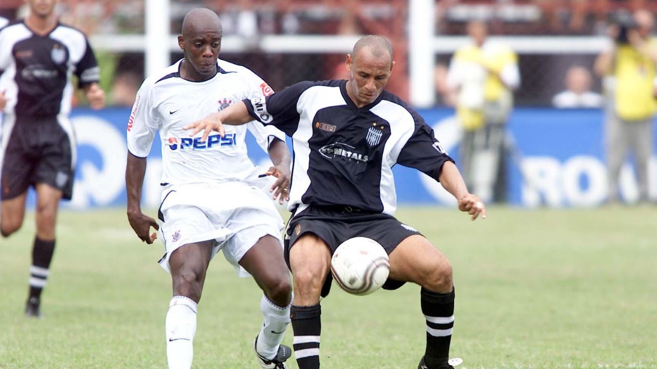 Ex-Coritiba e Corinthians vive nas ruas e enfrenta dependência química