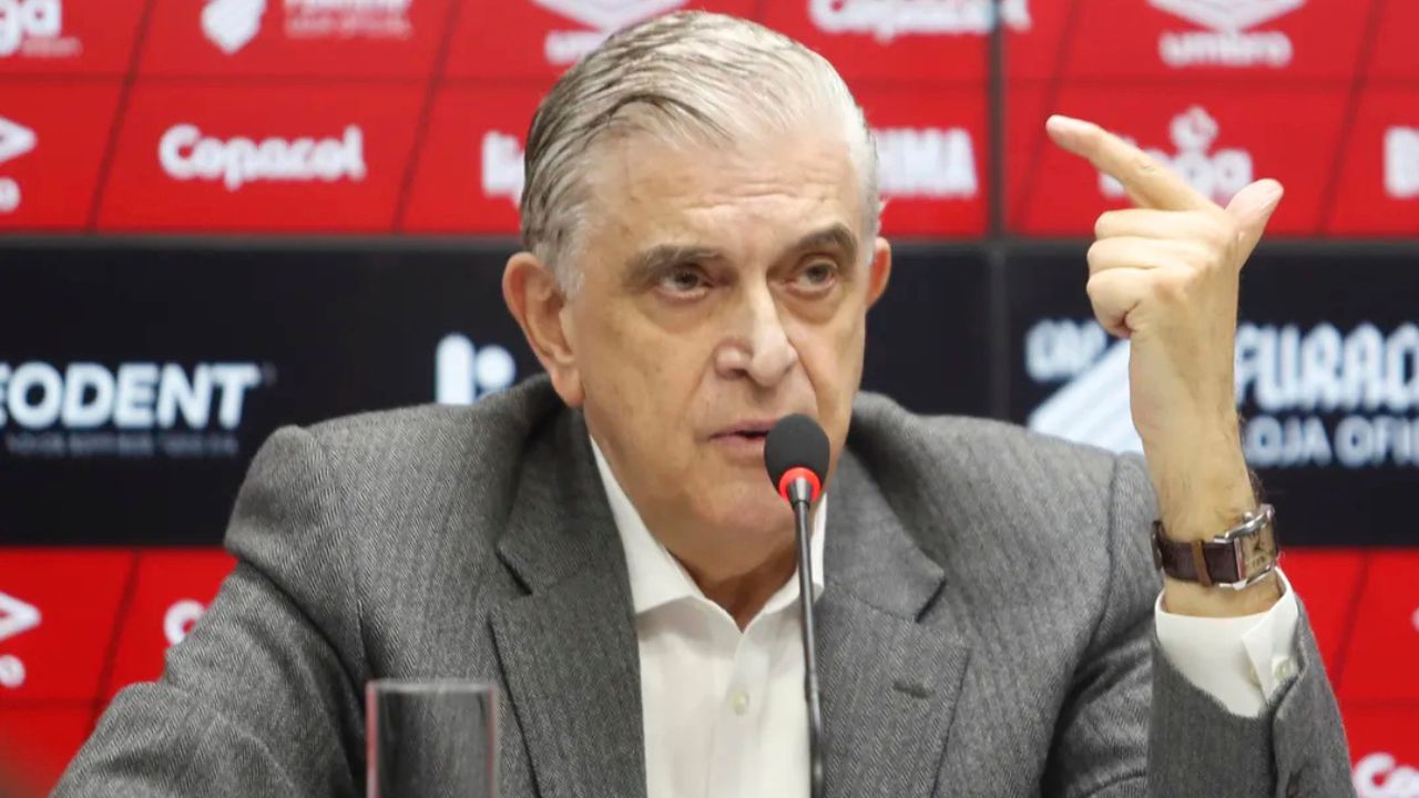 Athletico nega crise interna e repudia reportagem; leia nota oficial