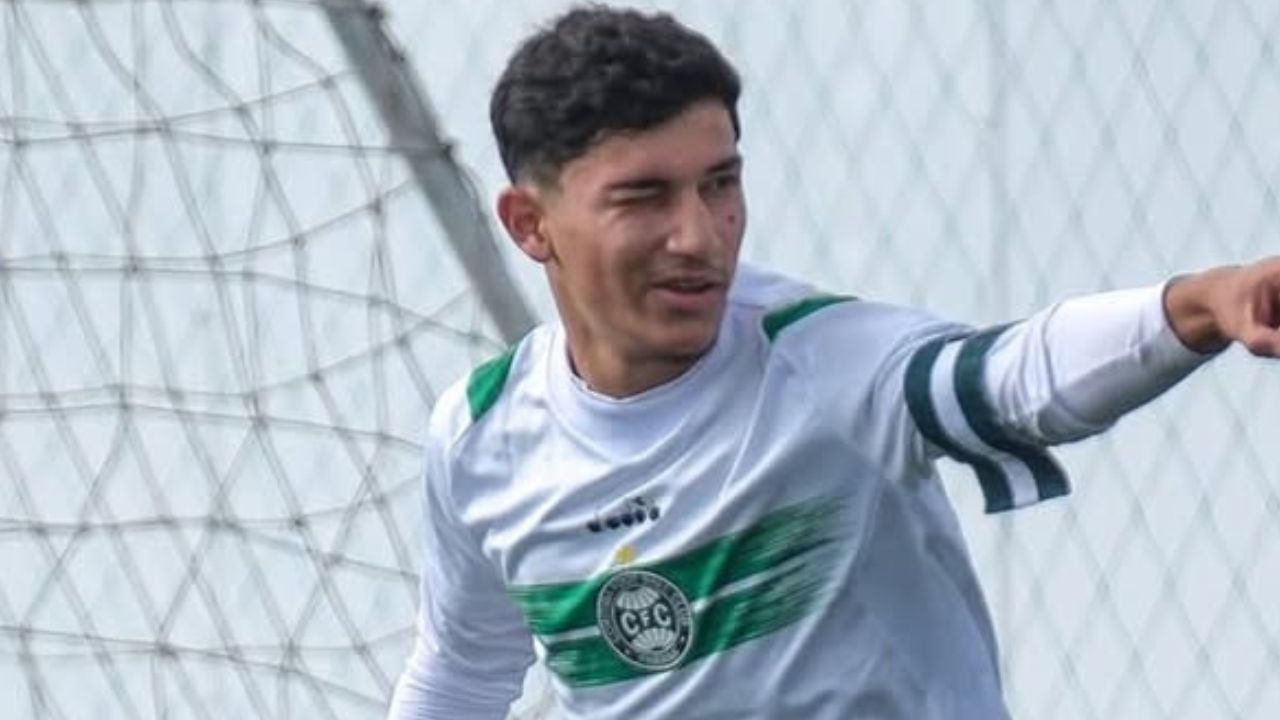 Atacante do Coritiba é convocado para torneio com a seleção brasileira