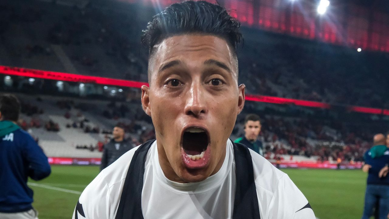 Volante iguala Geraldo e alcança marca histórica pelo Coritiba