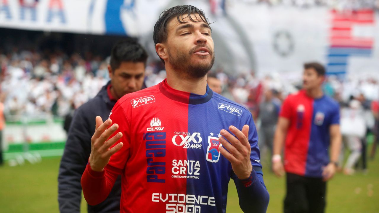 Xodó revela pedido do filho para volta ao Paraná Clube: “Tenho esse motivo especial”