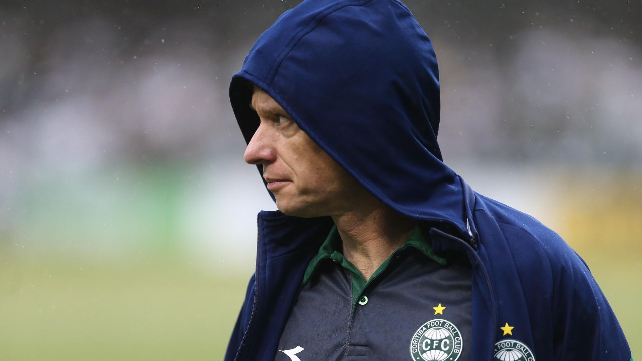 Destaque do Coritiba vira desfalque no Brasileirão, árbitro revela motivo