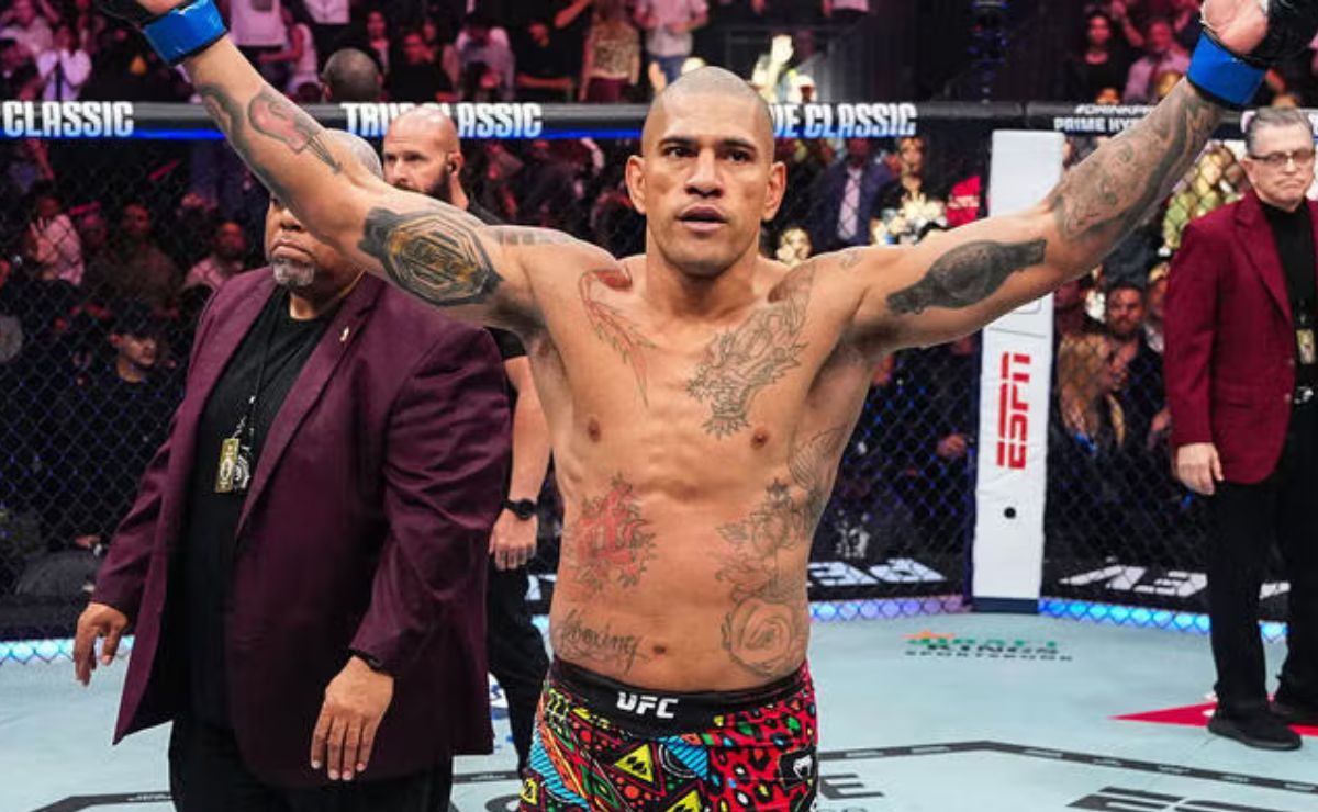 Alex Poatan projeta luta “única” e mira legado com 3º cinturão do UFC