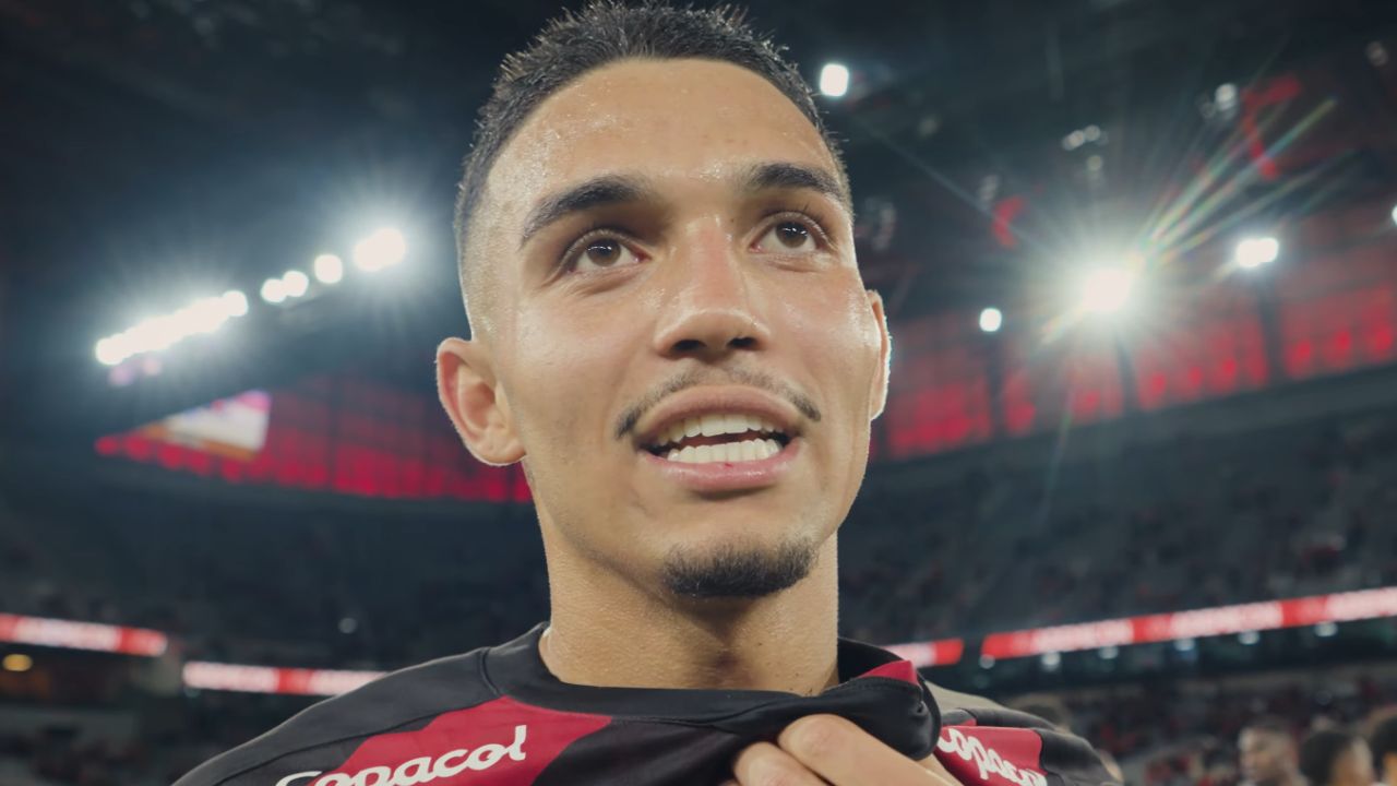 Destaque do Athletico, Arthur Dias mudou de posição na base e quase foi dispensado