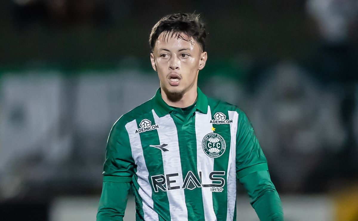 Cria do Coritiba sofre grave lesão em clube da Série C