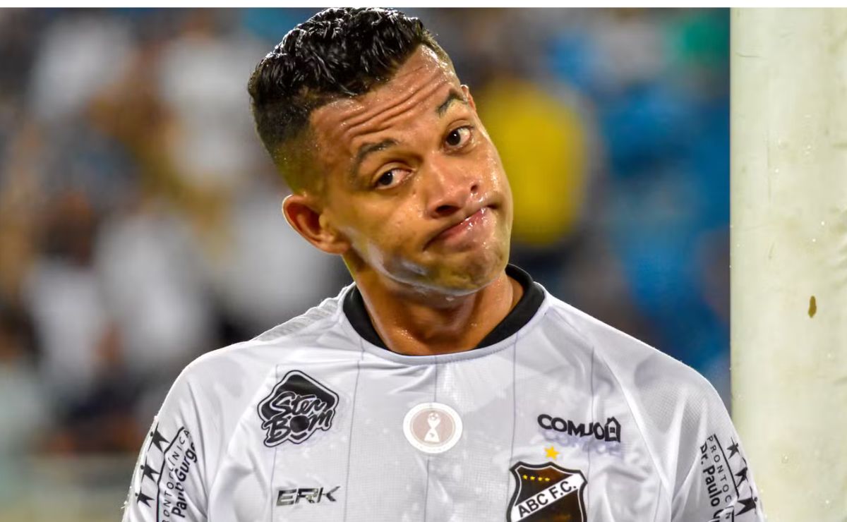 Ex-Athletico e Coritiba conquista marca histórica em clube da Série D