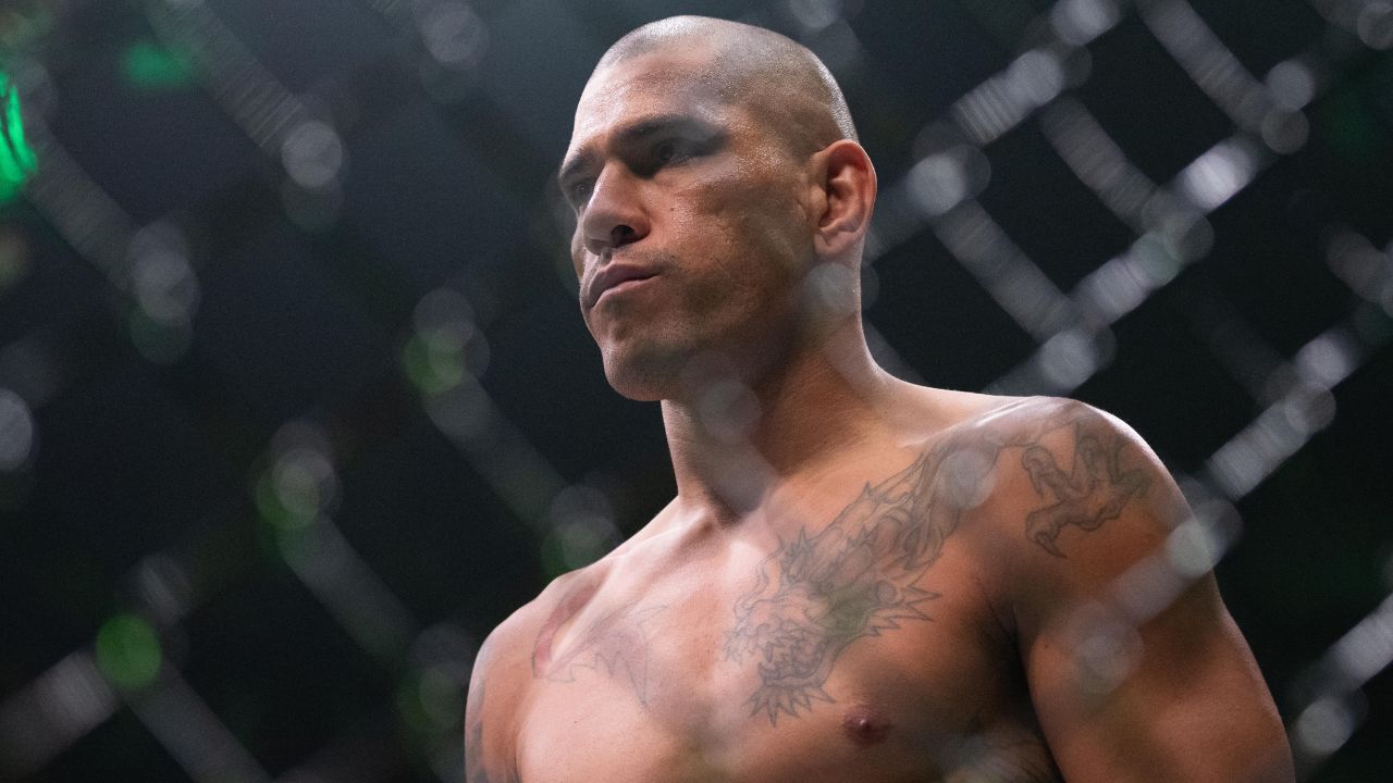 Rival provoca Poatan e causa climão em coletiva do UFC