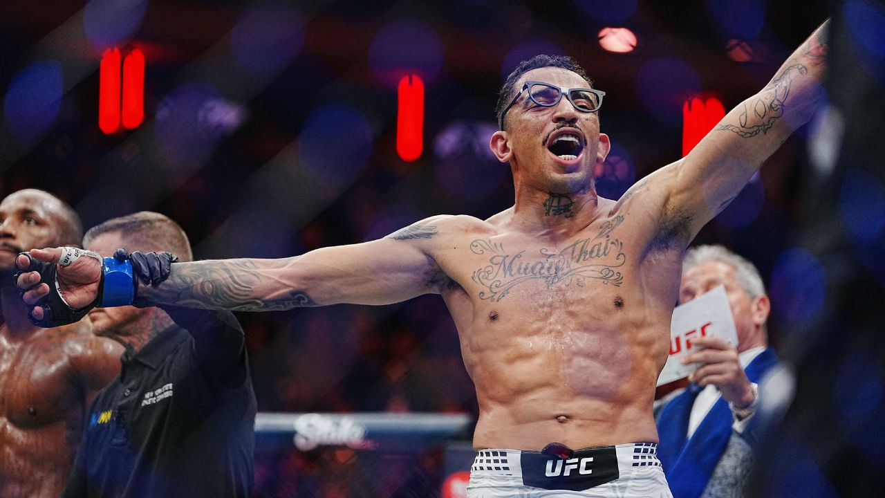 Campeão do UFC pede para enfrentar Carlos Prates após novo nocaute