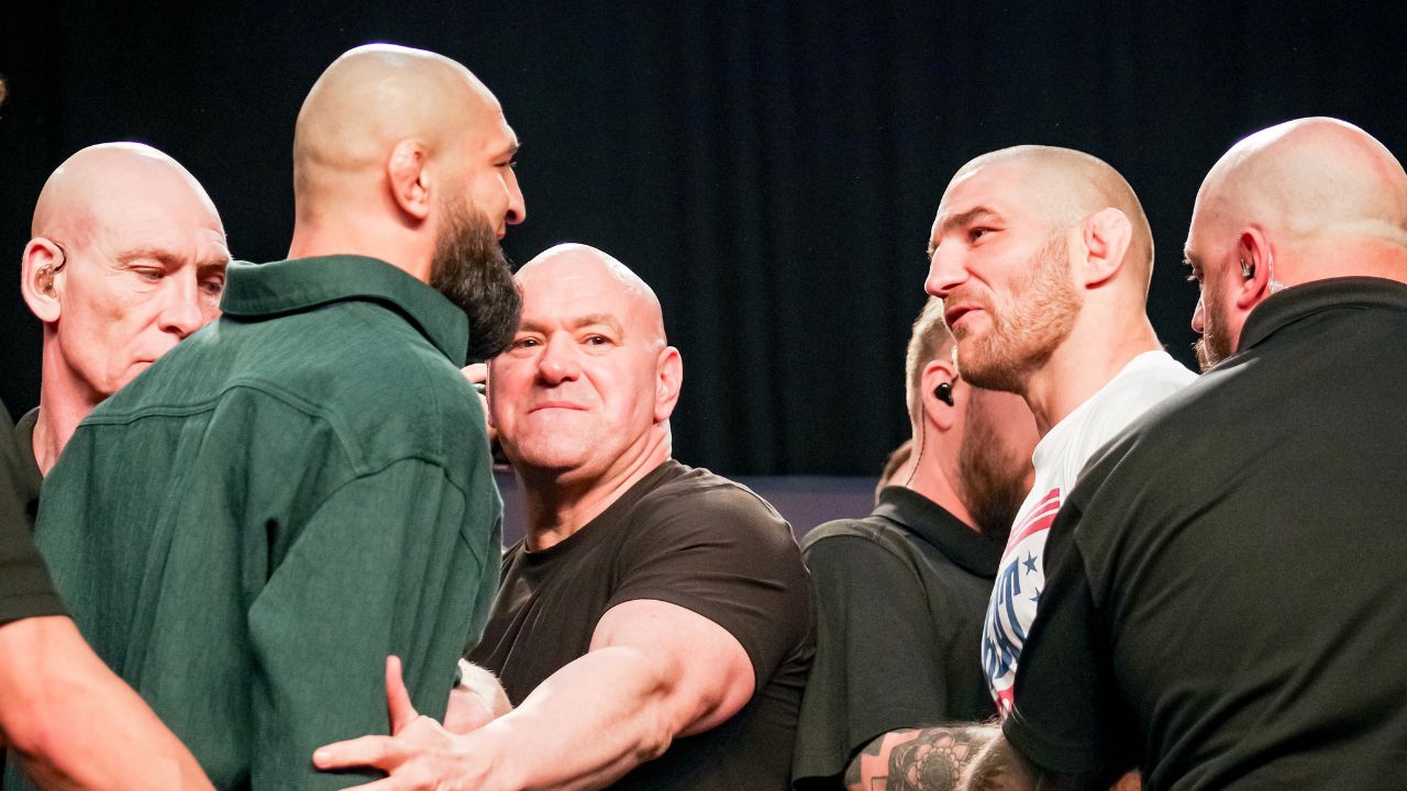 UFC 328: Chimaev e Strickland se estranham e quase fazem luta antes da hora