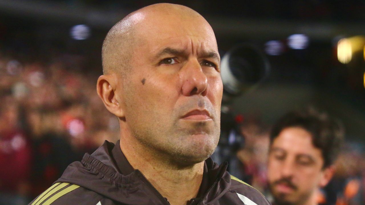 Flamengo detona gramado do Athletico: “Parece mais o carpete de casa”