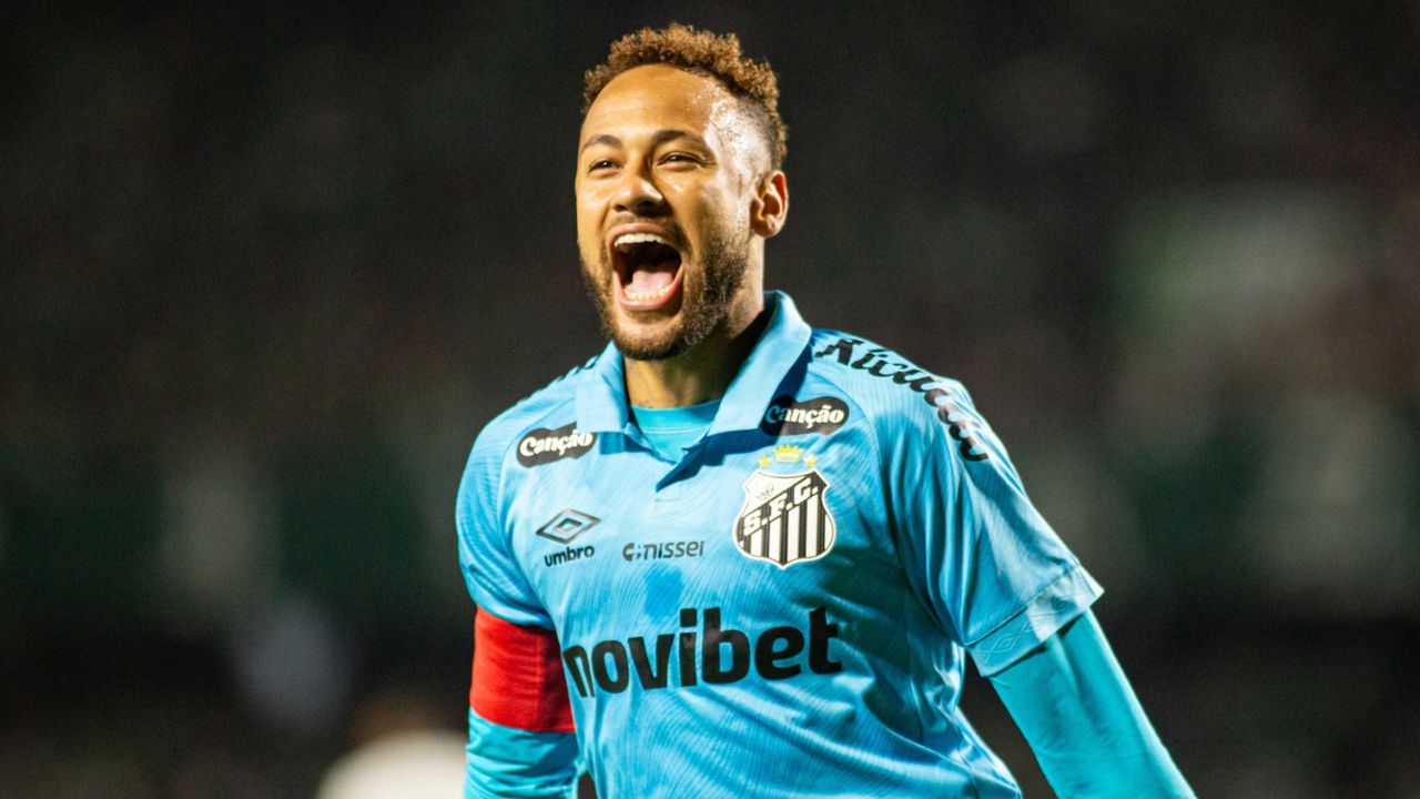 “Ficar em casa”: Neymar responde provocação da torcida do Coritiba após eliminação