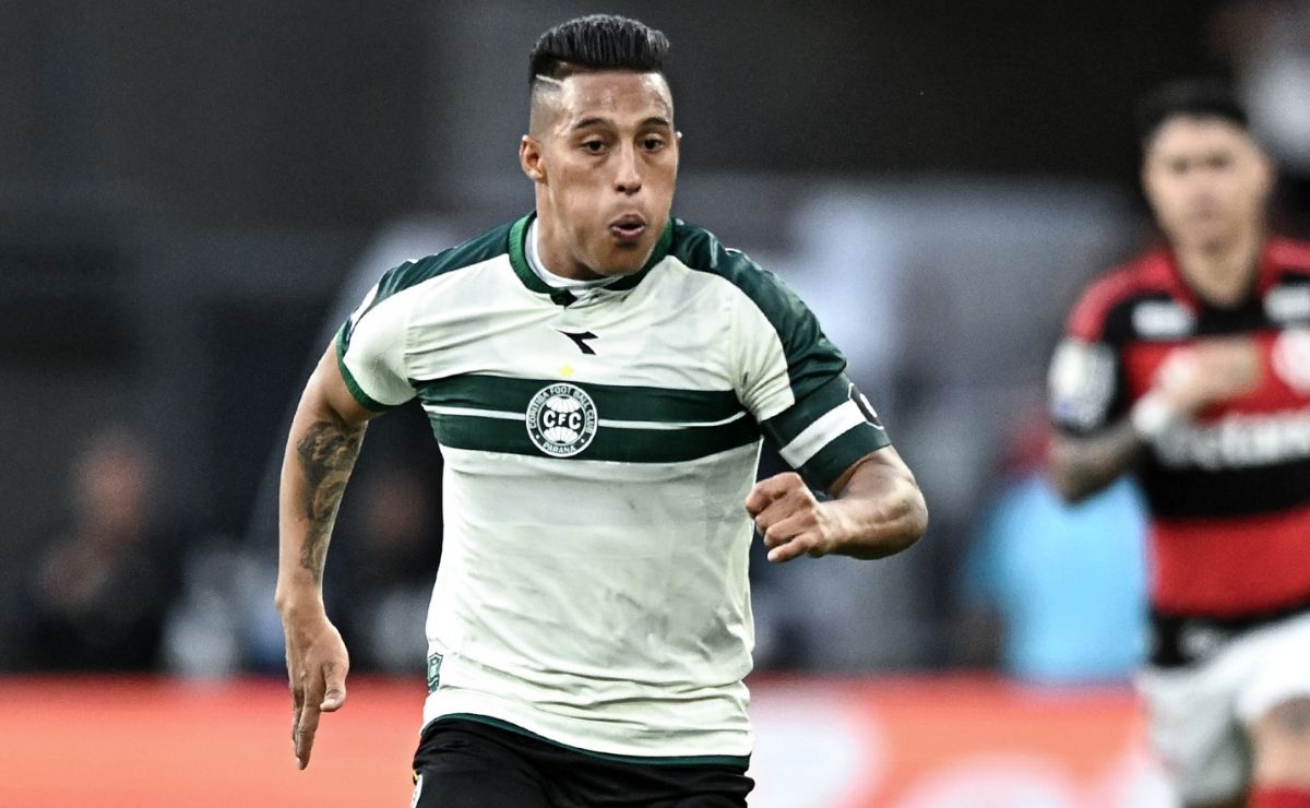 Capitão do Coritiba mira marca que dura mais de 50 anos