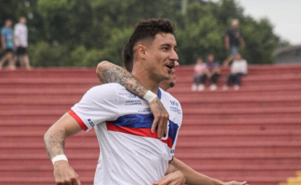 Paraná Clube vence Toledo e abre vantagem nas quartas da Segundona