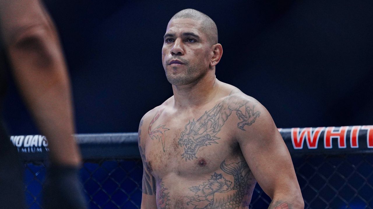 UFC: Poatan considera encarar ex-campeão para se provar