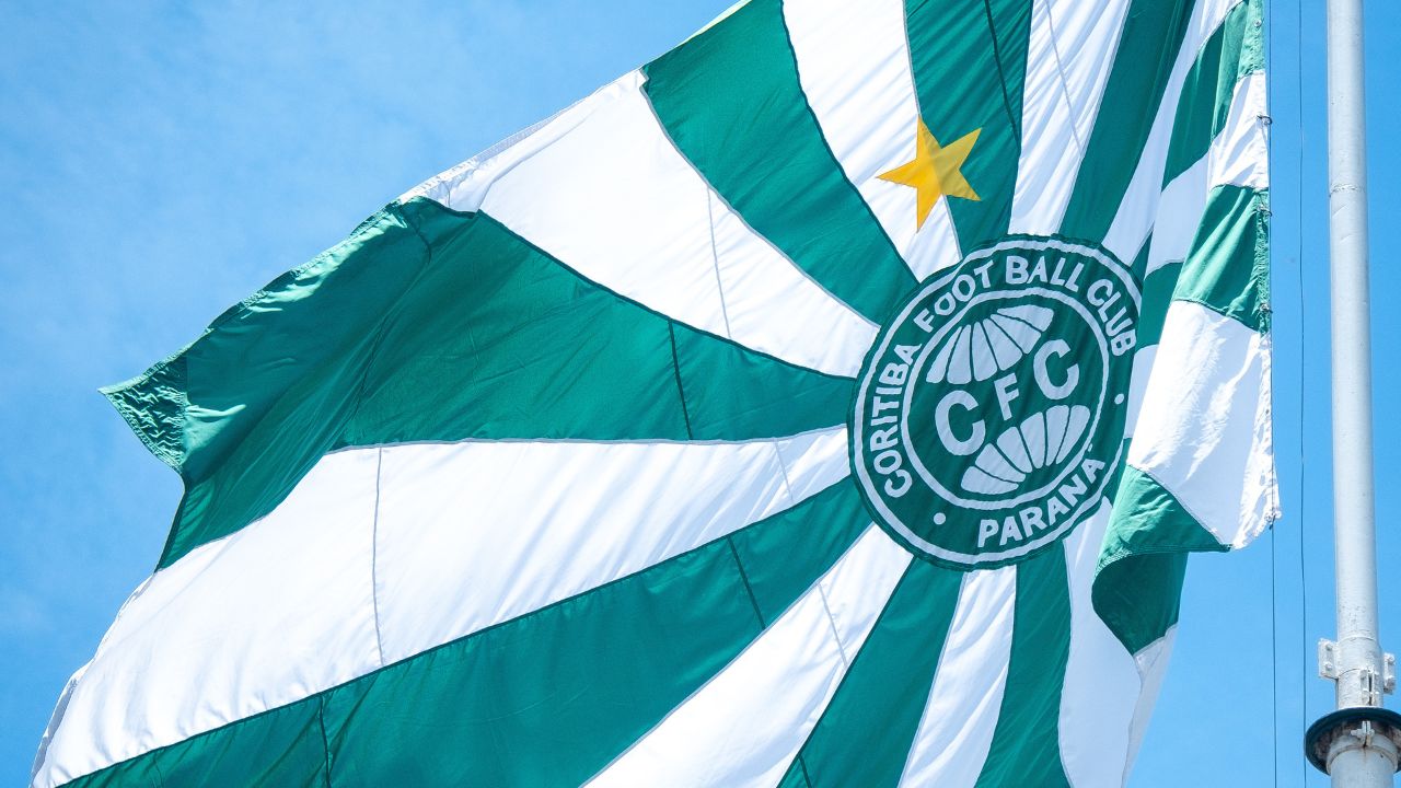 Coritiba dispensa artilheiro da base que foi carrasco em final contra Athletico
