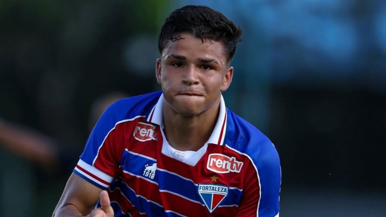 Athletico acerta contratação de atacante ex-Fortaleza