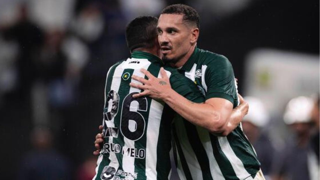 Zagueiro do Coritiba é lembrado por gigante europeu e se prepara para retorno