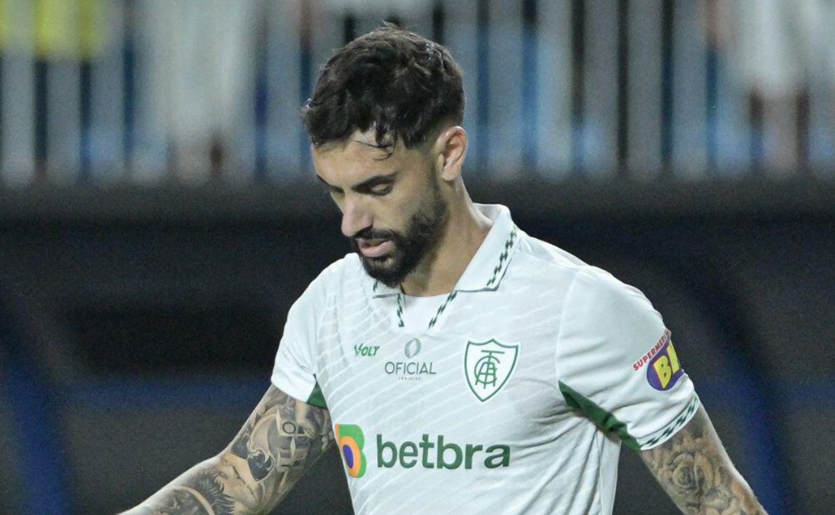Emprestado pelo Athletico, Mastriani vive jejum no lanterna da Série B