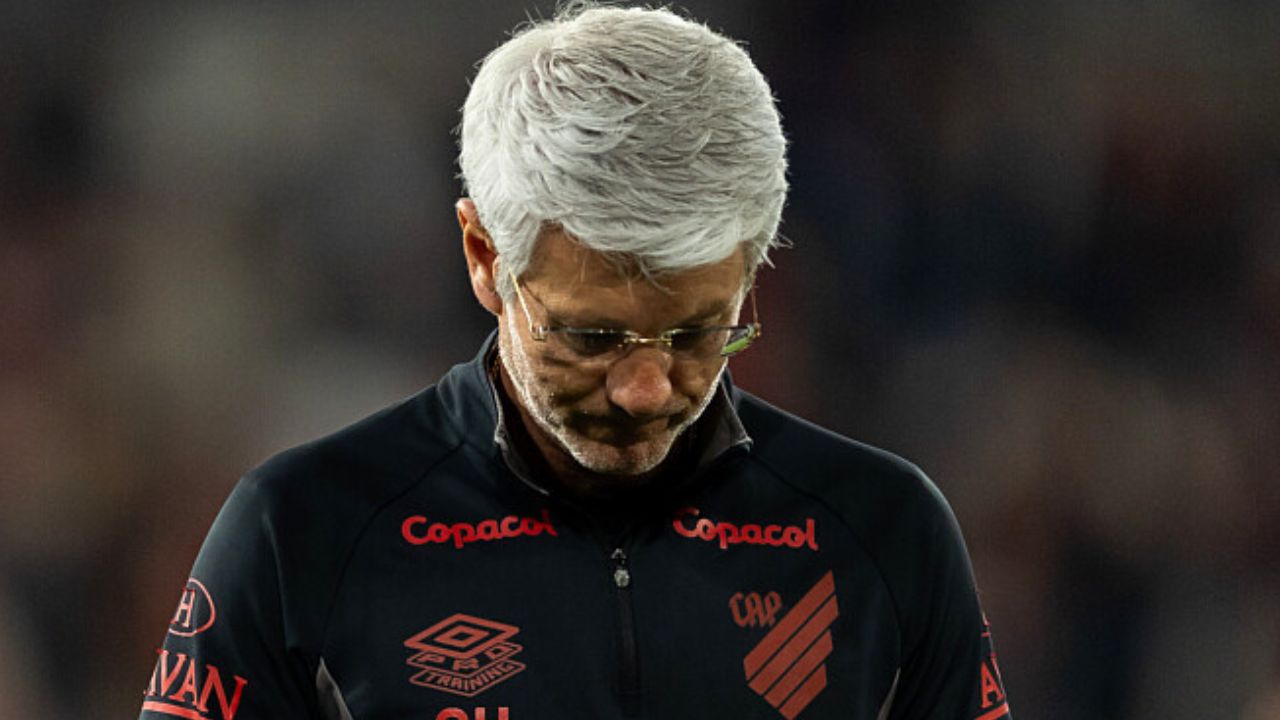 Odair reclama da CBF e dispara alerta no Athletico: “Expectativa baixa”