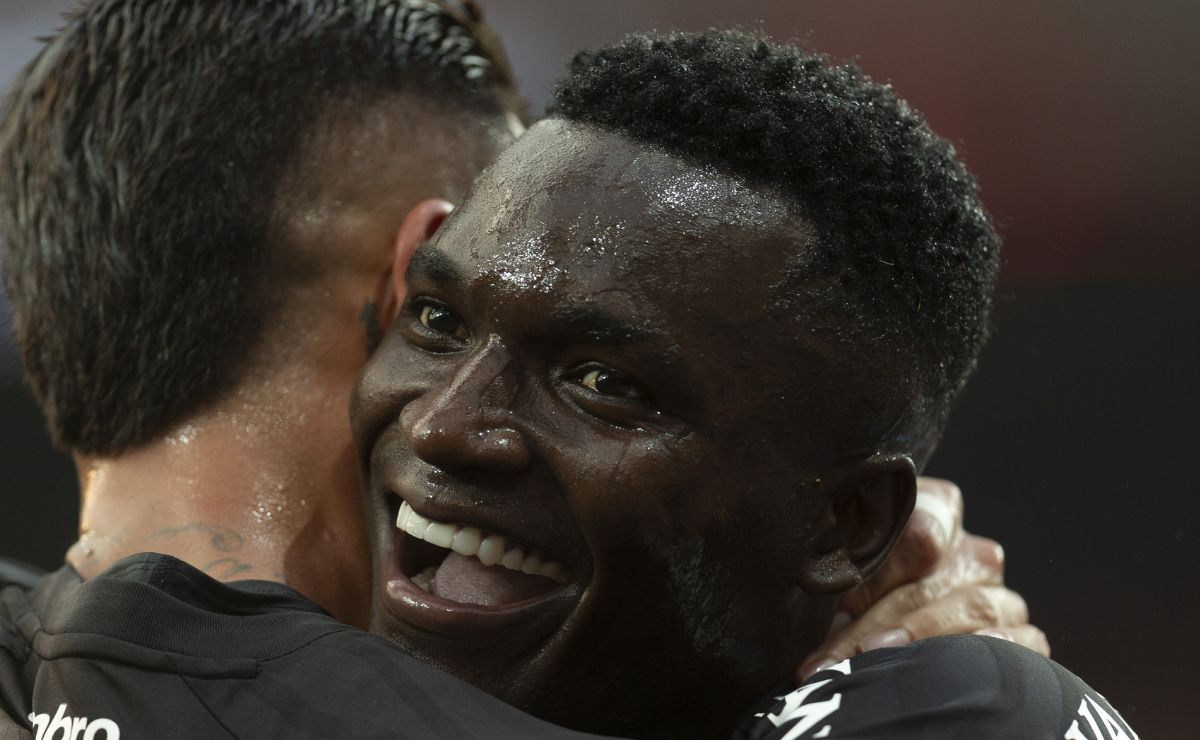 Athletico corre para recuperar quatro titulares antes de enfrentar o São Paulo
