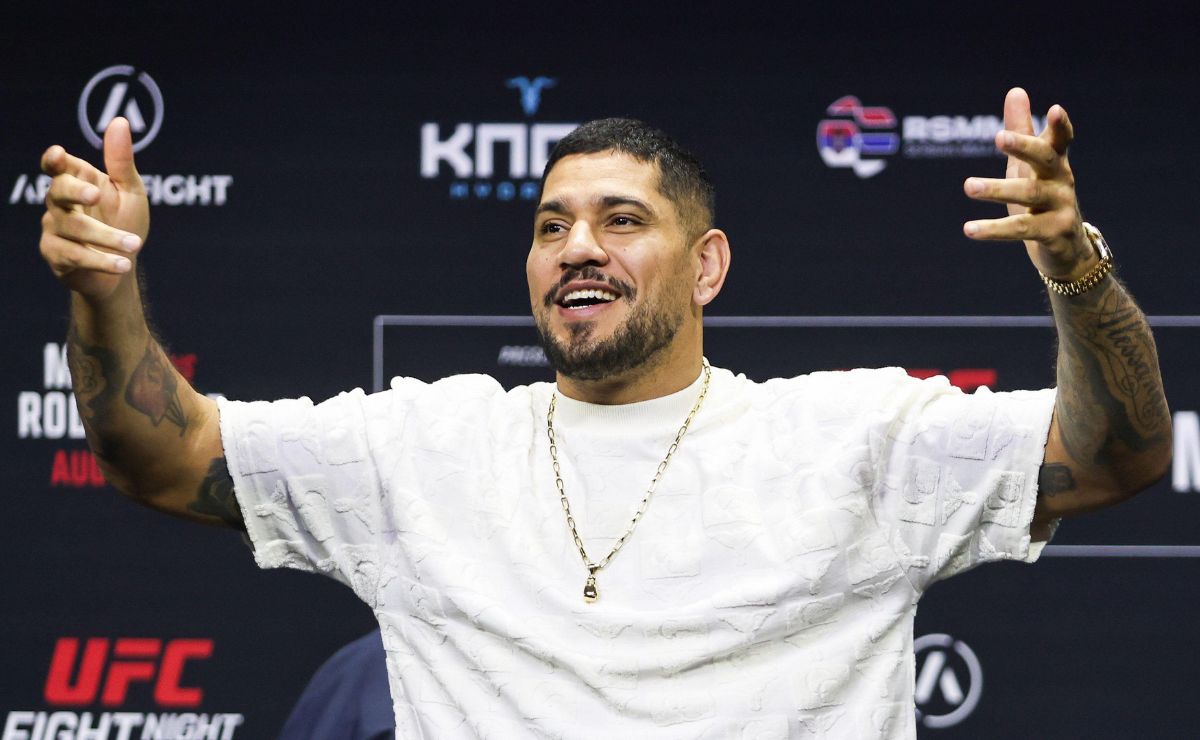 Poatan volta a soltar o verbo contra personagem importante do UFC