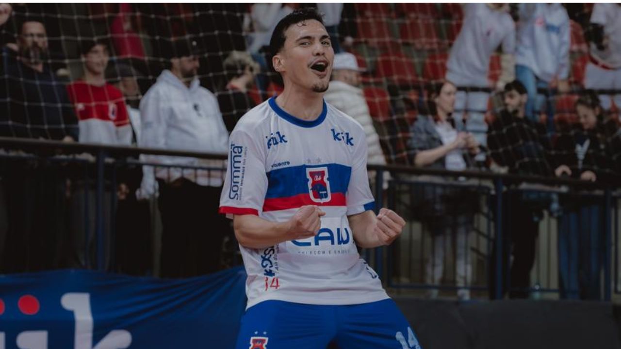 Paraná Clube encerra jejum e chega vivo para a última rodada do Paranaense de futsal