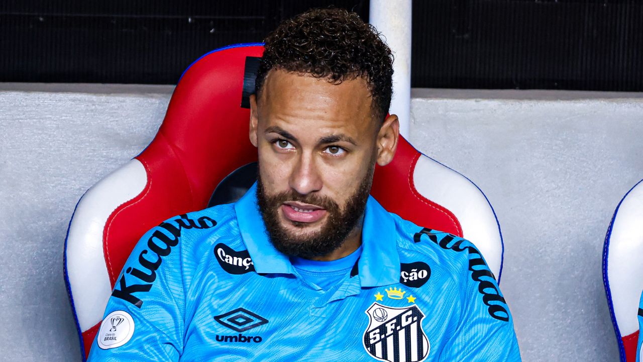 Athletico tenta aproveitar desempenho ruim do Santos sem Neymar