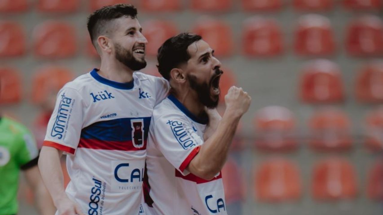 Da ZR ao mata-mata: Paraná Clube reage e se classifica no Paranaense de Futsal