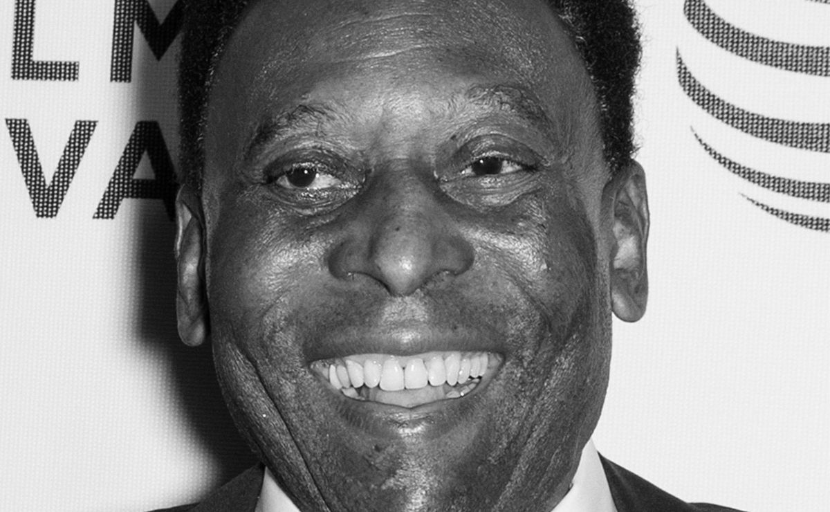 Livro revela histórias por trás de 10 fotos icônicas de Pelé