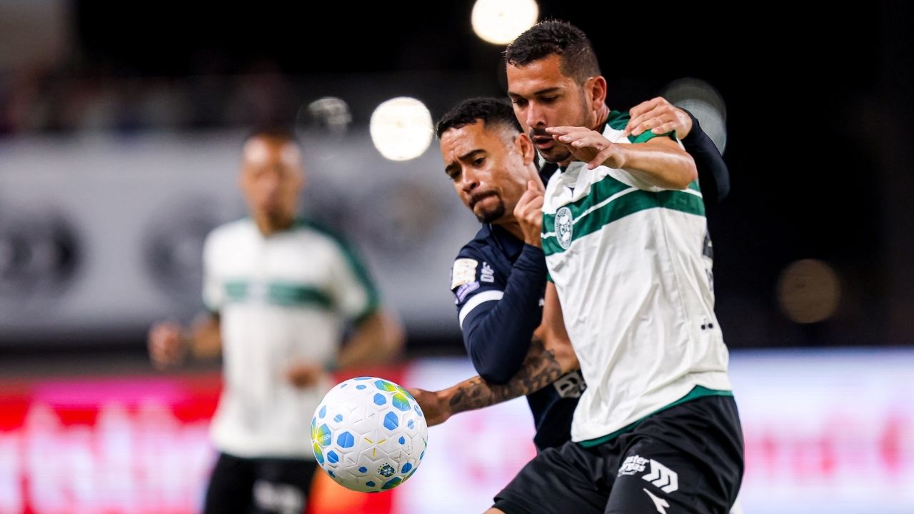 “Vitória maiúscula do Coritiba. E, desta vez, com requintes de crueldade”
