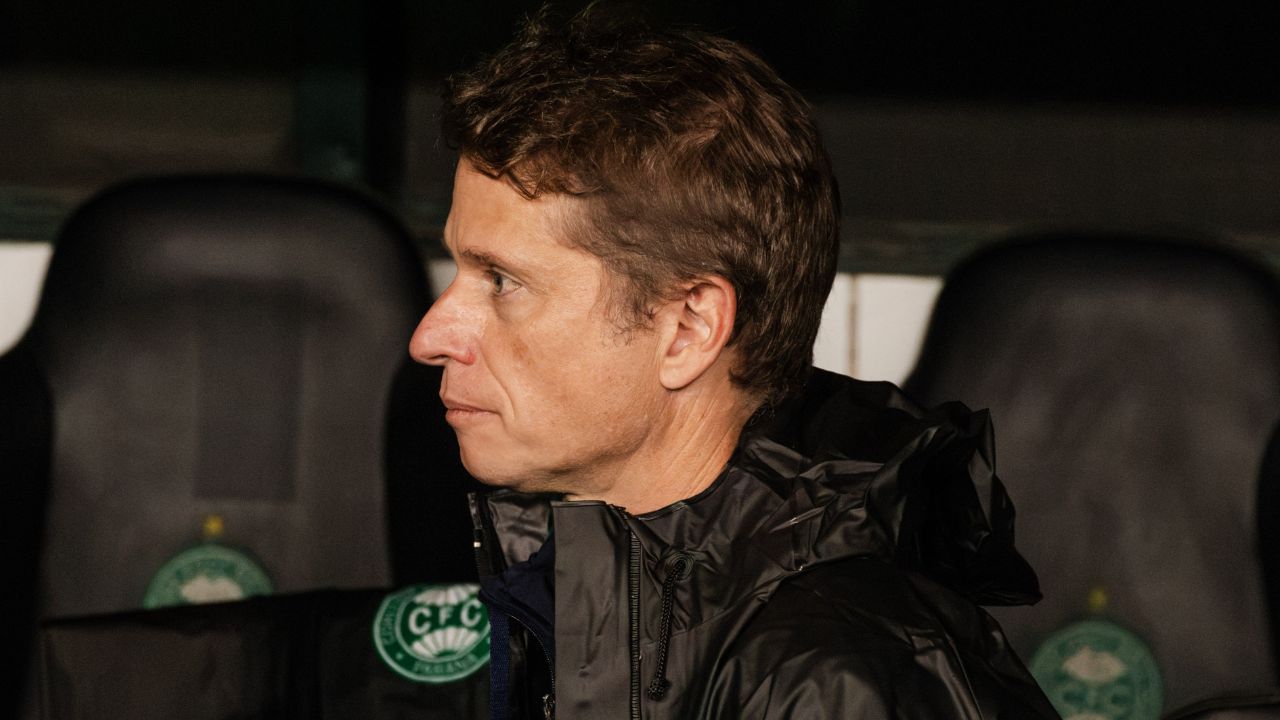 Seabra revela ligação para Lucas Ronier e lamenta série de lesões no Coritiba