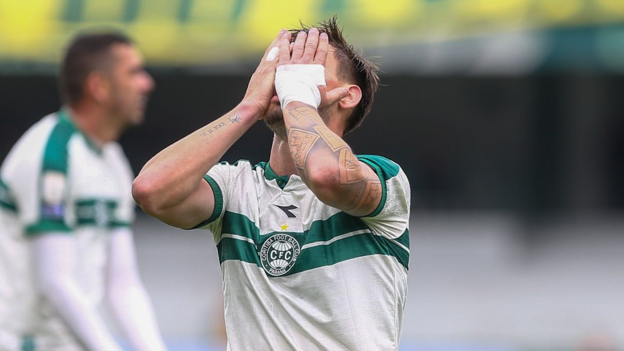 Coritiba tropeça para o Mirassol e despediça chance de colar no G5 antes do Atletiba
