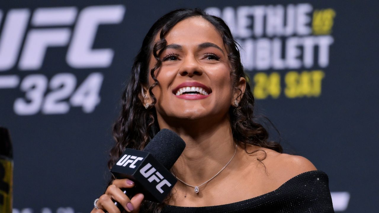 UFC tira cinturão de campeã e dá chance com holofotes para brasileira