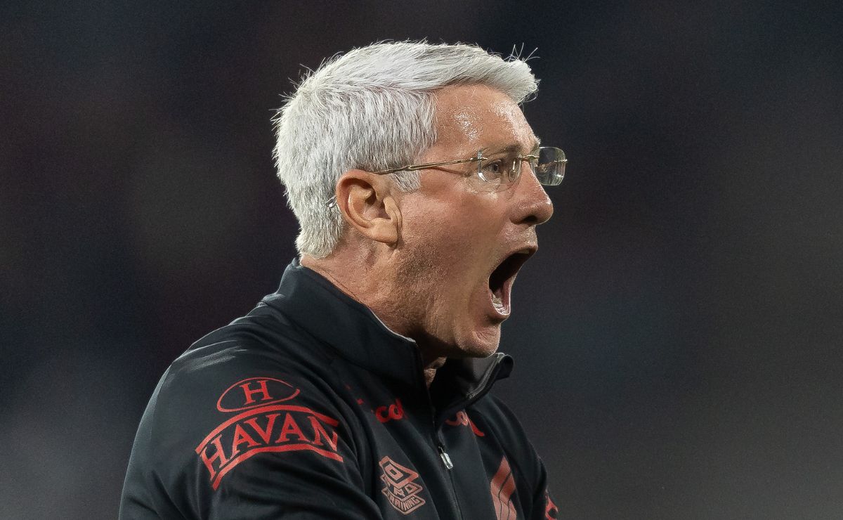 Athletico volta aos treinos com foco em problema que preocupa Odair