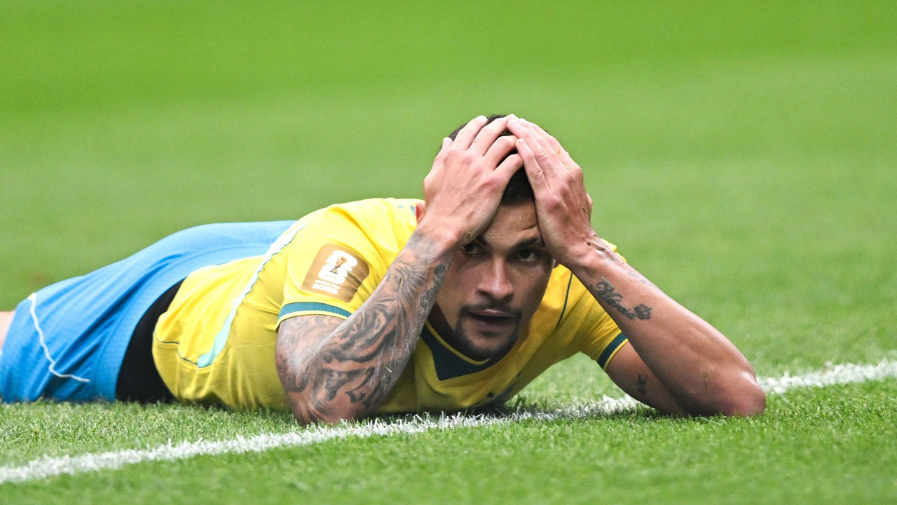 “Jogou tudo no lixo”: Campeão mundial aponta culpado por crise na seleção