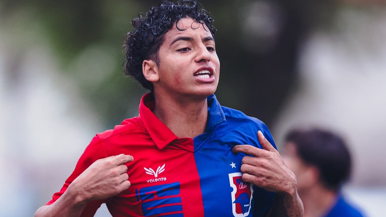 Paraná Clube blinda joia de 16 anos monitorada pelo Athletico